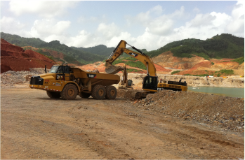 camion-articulado-construccion-2