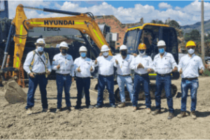 instructores de grupo makro participan en taller de capacitacion 4