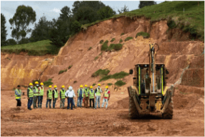 Grupo MAKRO certificó operadores en diversas maquinarias en Antioquia Colombia
