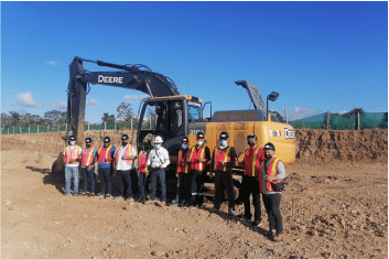 inician cursos de excavadora hidraulica y retroexcavadora en panama 3