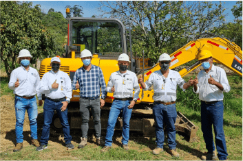 instructores de grupo makro colombia participan en taller de capacitacion 1