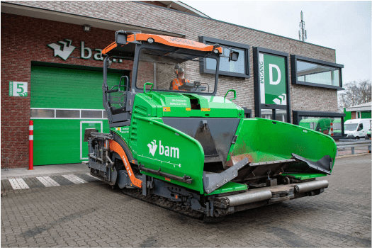 royal bam presenta la primera maquina pavimentadora electrica del mundo