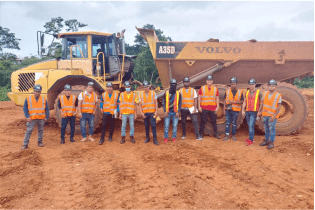 dio inicio al modulo practico de camion articulado en panama portada