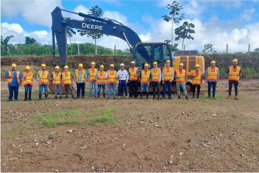 grupo makro lider en la formacion de operadores de maquinaria pesada certificados